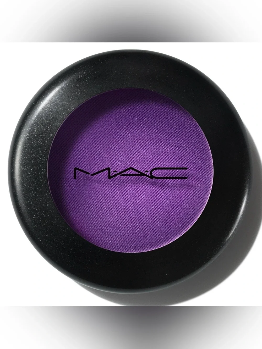 MAC Cosmetics Satin Eyeshadow Single - Shock-a-holic